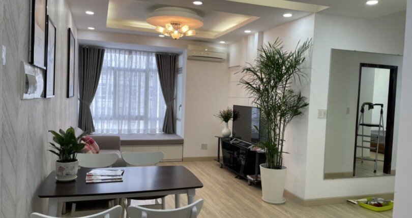 ban can ho sky garden 3 8 4 810x430 - Cho thuê căn hộ Sky Garden 3. DT 70m2 Nhà đẹp- View sông thoáng- Lầu cao- Nội thất mới- Giá 16 triệu/Tháng