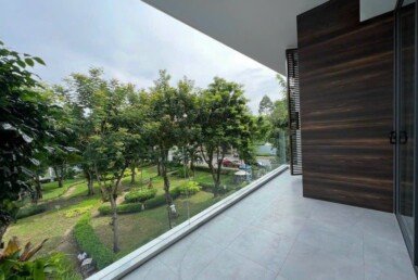 ban-cong-phong-ngu-master-truc-dien-cong-vien-my-gia-1