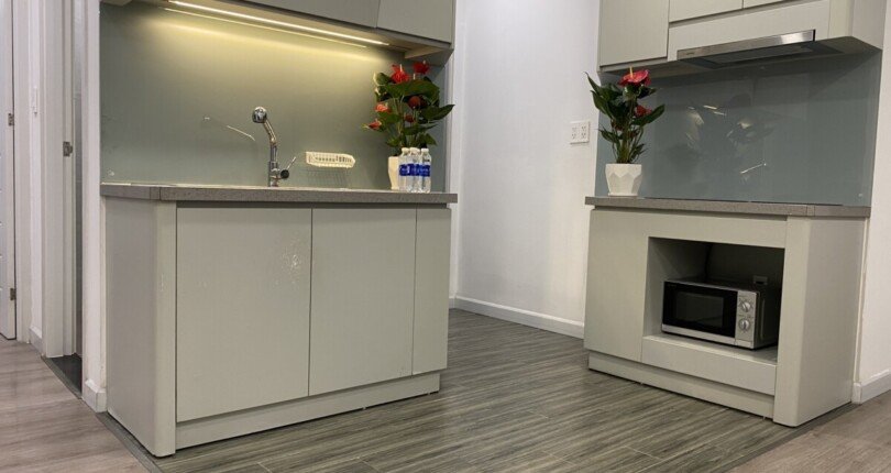 bep can ho ban 2 810x430 - Bán căn hộ chung cư Scenic Valley 1, giá 3.9 tỷ, nội thất đầy đủ, nhà đang trống, view nhìn Crescent Mall.