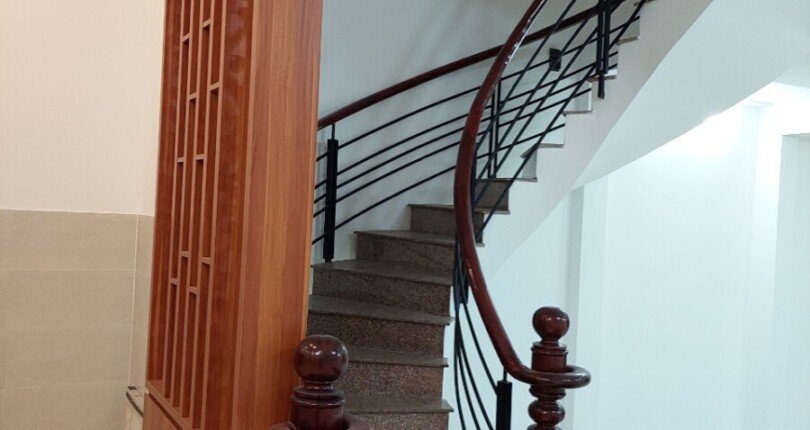 can ban can nha phuong phu my q7 sai gon 11 810x430 - Cần Bán Căn Nhà Ngang 5 m Dài 16m Phường Phú Mỹ 1 Trệt 3 Lầu Giá 12,6 tỷ