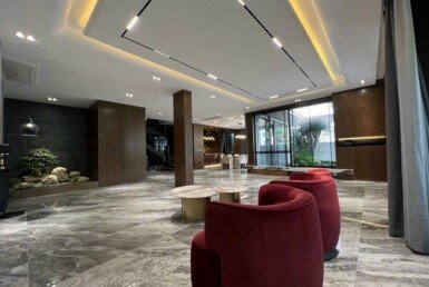 can-canh-phong-khach-tang-tret