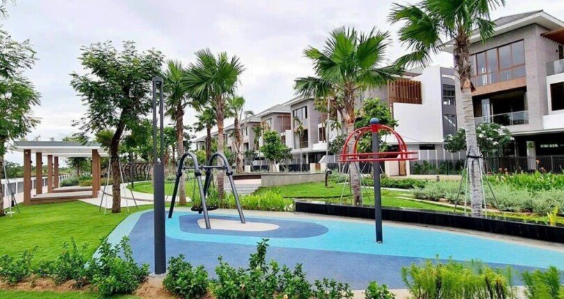 can canh tien ich cong vien noi khu lavila 810x430 - Giá mua bán nhà Biệt thự Lavila Nhà Bè T7/2023
