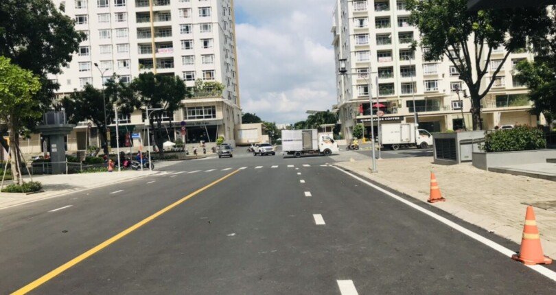 hinh anh duong so 19 tiep giap the antonia 810x430 - Bán gấp căn hộ B15.06 The Antonia Phú Mỹ Hưng lỗ thuế phí