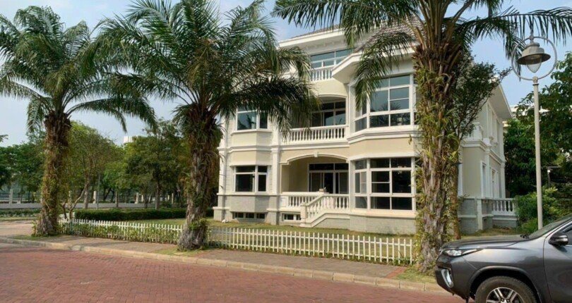 hinh anh mua ban biet thu don lap chateau phu my hung 810x430 - Bán biệt thự đơn lập Chateau Phú Mỹ Hưng giá 115 tỷ