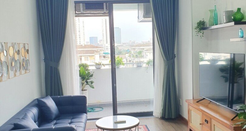 khong gian phong khach 1 810x430 - CHO THUÊ CĂN HỘ HƯNG VƯỢNG 2PN, 1WC, GIÁ 10TR/THÁNG