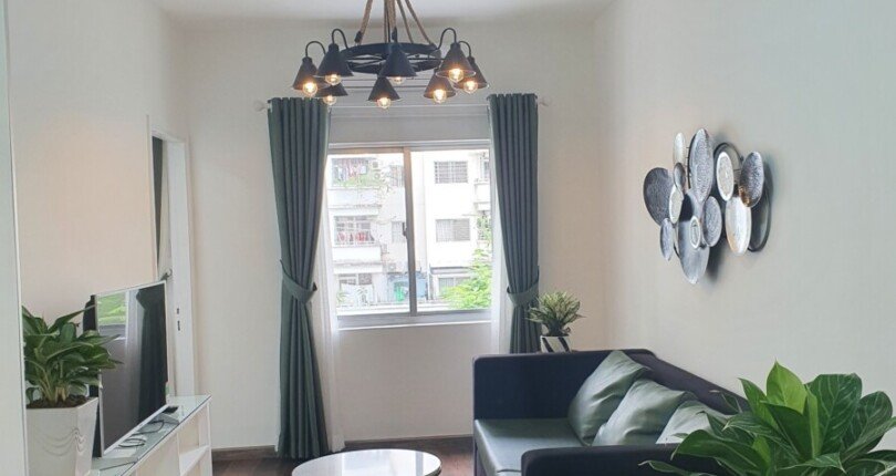 khong gian phong khach 810x430 - Cần Bán Căn Hộ Hưng Vượng, 2 phòng Ngủ, 2wc, 70m2, giá 2,95 tỷ