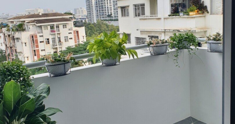 khu vuc ban cong 1 810x430 - CHO THUÊ CĂN HỘ HƯNG VƯỢNG 2PN, 1WC, GIÁ 10TR/THÁNG