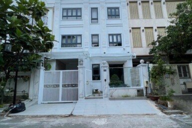 mau-nha-biet-thu-nam-thong-phu-my-hung