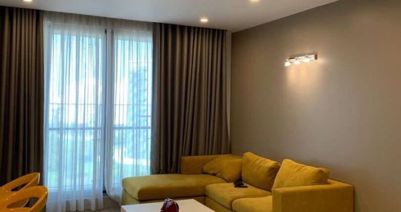 phong khach can ho ban 4 810x430 - Bán căn hộ chung cư Green Valley , 96m2, tầng 8 giá , 5.450 tỷ, nội thất đầy đủ, view sân golf.