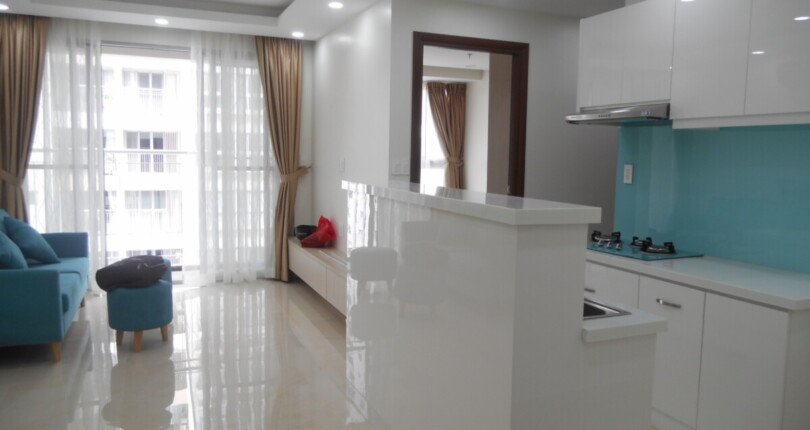 phong khach can ho cho thue 3 810x430 - Cho thuê căn hộ chug cư Scenic Valley 1, 70m2, 02pn, giá 750usd/tháng, nhà đẹp.
