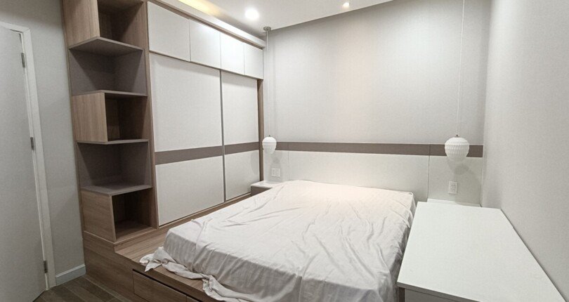 phong masster can ho cho thue 810x430 - Cho thuê căn hộ chung cư Scenic Valley 1, 80m2, giá 1000usd/tháng, nhà đang trống, xem nhà dễ.