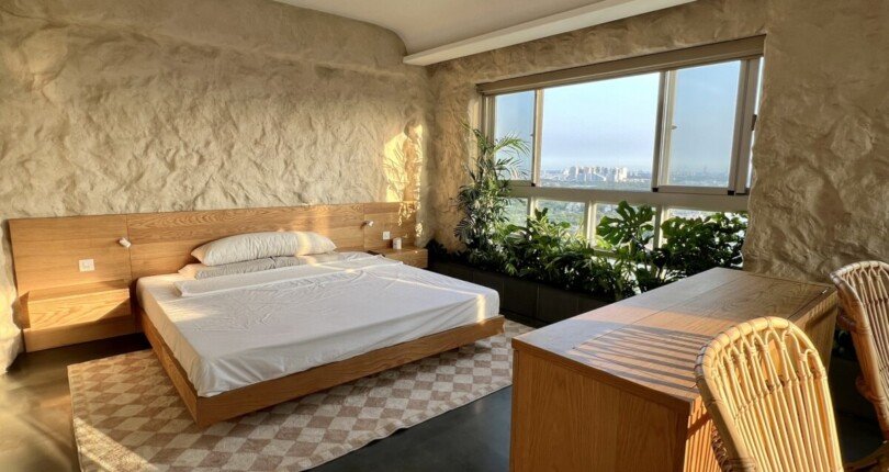 phong ngu rong rai sang trong 810x430 - Mua bán Penthouse Phú Mỹ Hưng T7/2023 giá rẻ