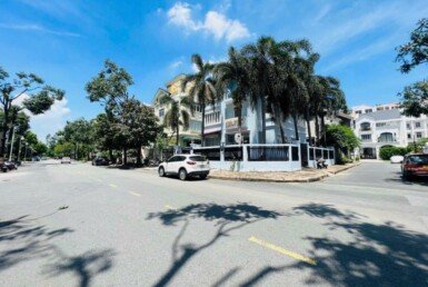 vi-tri-nha-toa-lac-tren-goc-duong-pham-thai-buong