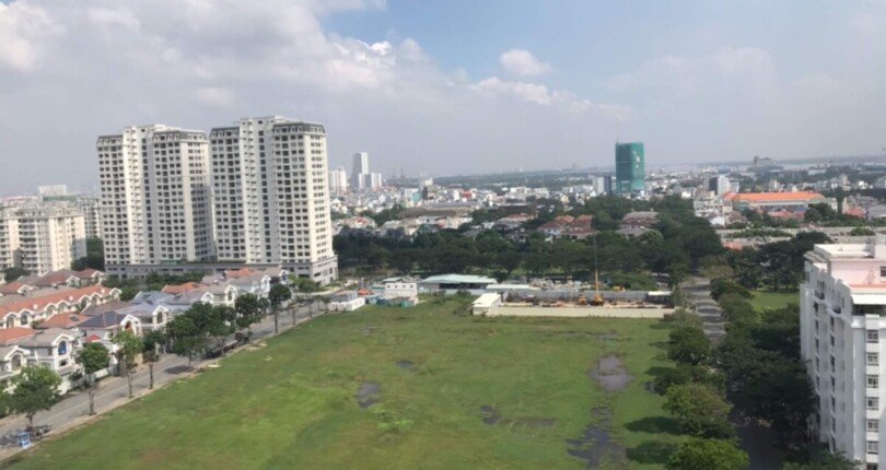 view can ho cho thue 810x430 - Cho thuê căn góc, chung cư Hưng Phúc Happy Residences, 82m2, giá 20tr/tháng, nội thất đầy đủ.