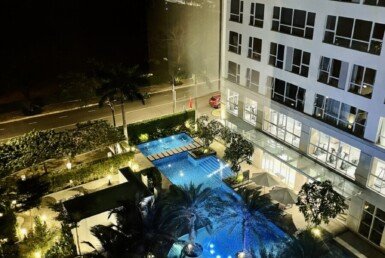 view-can-ho-nhin-ho-boi-noi-khu-ban-dem