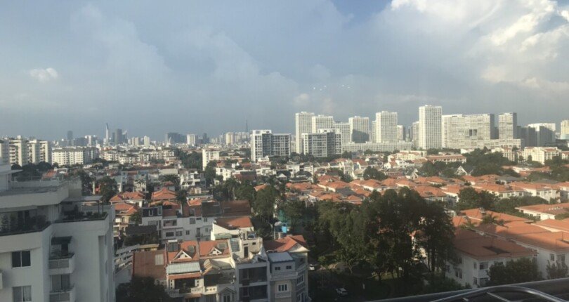 view nhin tu ban cong can ho ban 810x430 - Mua bán căn hộ Chung cư Grand View, Quận 7 T7/2023 giá rẻ