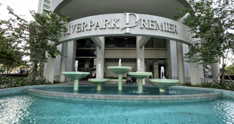 z4464337198549 000 2f572f021c55cc5258530f168f18a0ab 810x430 - Bán gấp căn hộ Riverpark Premier, Phú Mỹ Hưng, Quận 7. DT 130m2 đang cho thuê 85tr/tháng, bán 12 tỷ