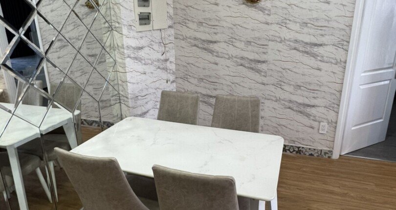 z4492722255674 af3aaca1d8ffeeca434e3996970c08b4 810x430 - Bán căn hộ chung cư Hưng Phúc Happy Residence, 2PN, 2WC, Full nội thất mới - Giá: 3,9 tỷ (TL)