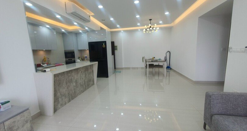 z4493440097467 4907f1966d317f30014e18f6961b18d4 810x430 - Bán căn hộ cao cấp Riverpark Premier Phú Mỹ Hưng, Quận 7. Dt 124m2, 3PN 2WC view đẹp thoáng, đang cho thuê 53 triệu/tháng, bán 11 tỷ