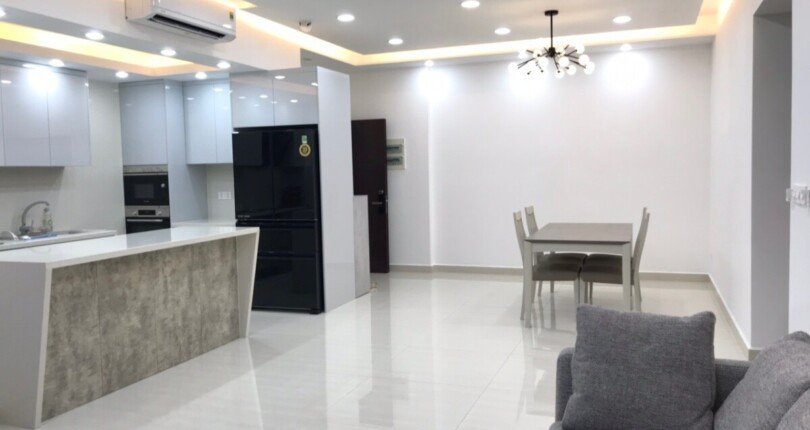 z4493440107913 603af3a7dbff855291c6cb5541935e1a 810x430 - Bán căn hộ cao cấp Riverpark Premier Phú Mỹ Hưng, Quận 7. Dt 124m2, 3PN 2WC view đẹp thoáng, đang cho thuê 53 triệu/tháng, bán 11 tỷ