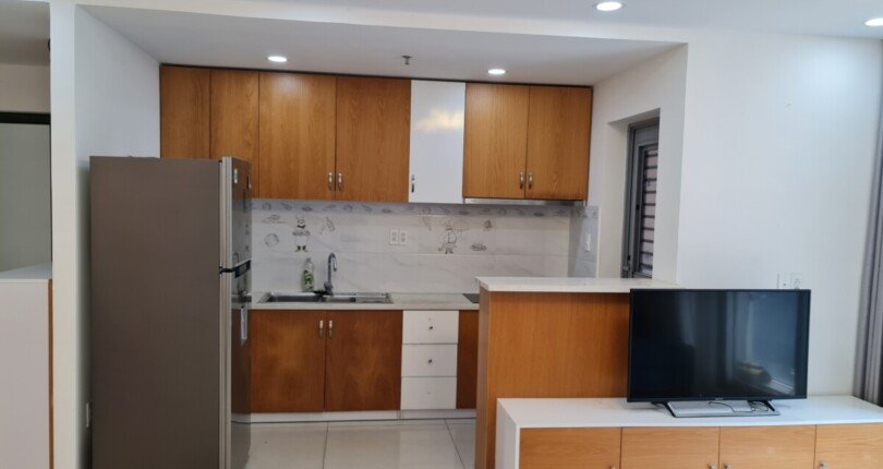 bep can ho cho thue 7 810x430 - Cần cho thuê căn hộ tầng cao, chung cư Green Valley, 02pn, giá 21tr/tháng, đủ nội thất.