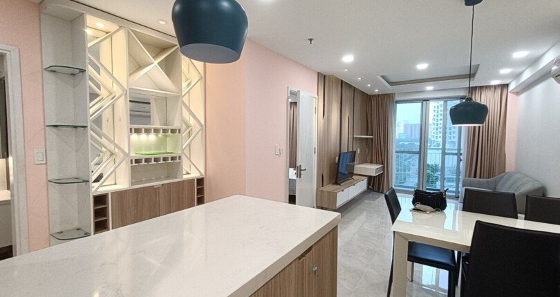 bep can ho cho thue 810x430 - Cho thuê căn hộ chung cư Scenic Valley 1, 80m2, giá 1000usd/tháng, nhà đang trống , xem nhà dễ.