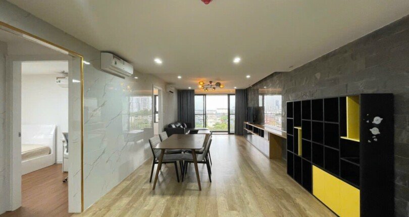 can canh phong khach can ho 1 810x430 - Mua bán căn hộ Chung cư Nam Phúc, căn góc view công viên, giá 8,4 tỷ