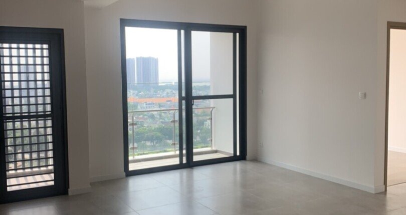 hinh anh phong khach can ho 810x430 - Bán gấp trong tháng căn hộ Antonia, 76m2, lầu 15, view biệt thự, giá 6,250 tỷ