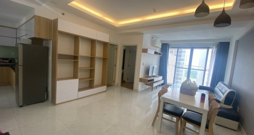 hinh anh phong khach can ho cho thue 3 810x430 - Chủ nhà gửi bán căn chung cư Scenic Valley 1, 77m2, tầng cao , giá 4.2 tỷ, nhà đang trống.