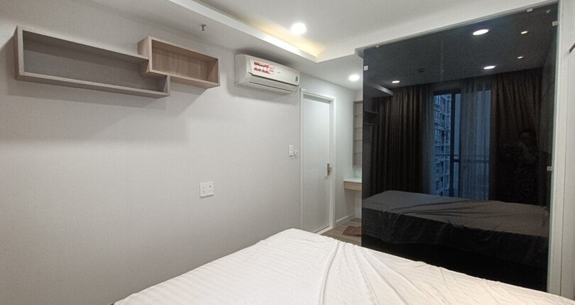 hinh anh phong ngu can ho cho thue 810x430 - Cho thuê căn hộ chung cư Scenic Valley 1, 80m2, giá 1000usd/tháng, nhà đang trống , xem nhà dễ.