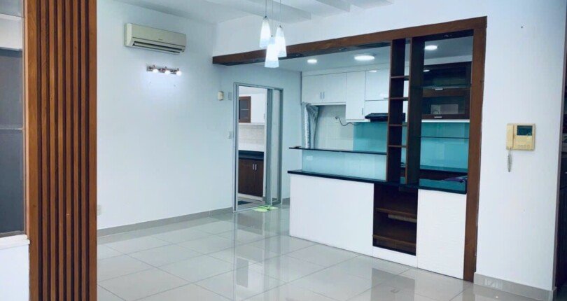 khong gian bep 1 810x430 - Mua bán căn hộ Chung cư Garden Plaza 1 T9/2023 giá rẻ