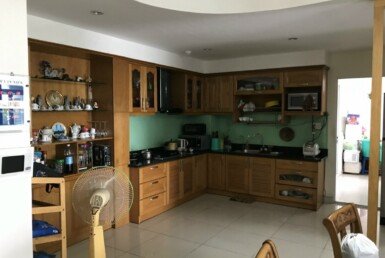 khong-gian-phong-bep-trong-can-ho