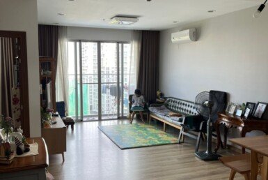 phong-khach-can-ho-ban