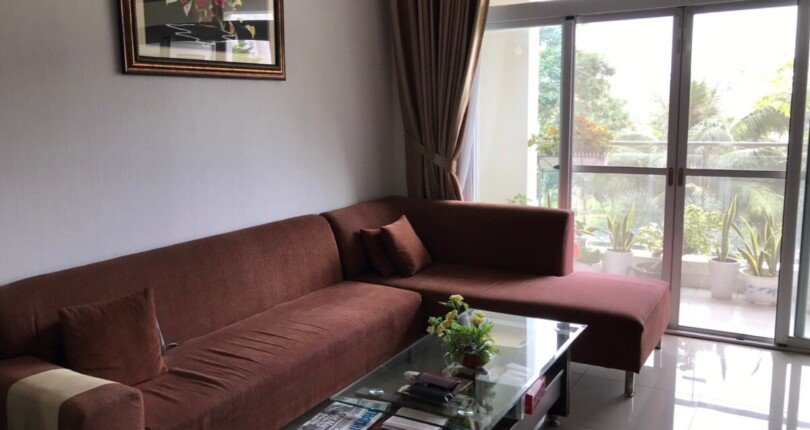 phong khach can ho can ban 1 810x430 - Bán gấp căn hộ Riverside Residence block A view sông giá rẻ