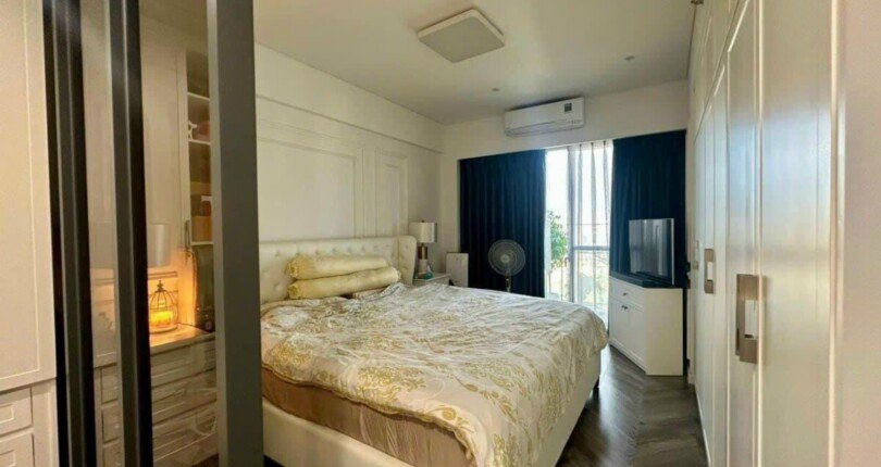 phong ngu can ho ban 5 810x430 - Định cư nước ngoài , giảm giá căn hộ chung cư Scenic Valley 1, 133m2, chỉ 8.5 tỷ, nội thất cao cấp.