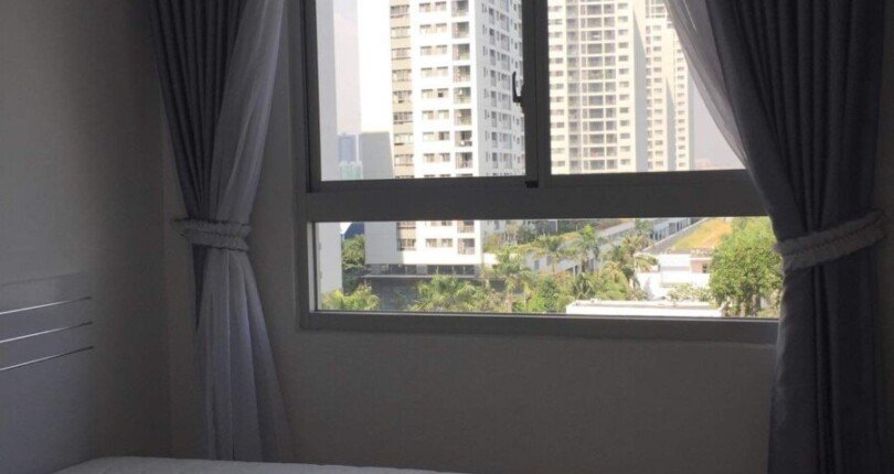 phong ngu can ho ban 8 810x430 - Chỉ 3.850 tỷ, sở hữu căn hộ chung cư Scenic Valley 2, 77m2, nội thất đầy đủ, nhà đang có hợp đồng thuê.