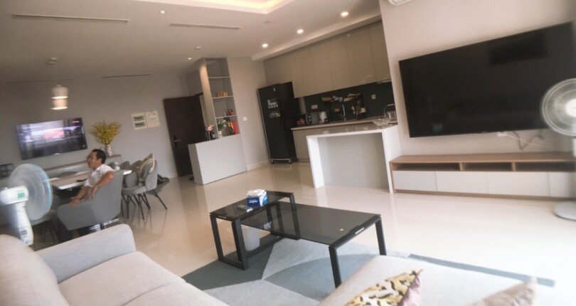 toan canh phong khach can ho 810x430 - Mua bán căn hộ Chung cư Riverpark Premier T8/2023 giá rẻ