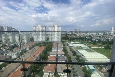 view-nhin-tu-ban-cong-can-ho-ban