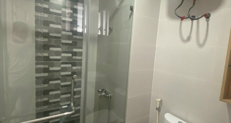 wc can ho cho thue 810x430 - Bán căn hộ chung cư Scenic Valley 1, 77m2 căn góc, tầng cao, giá 4 tỷ, nội thất đầy đủ.