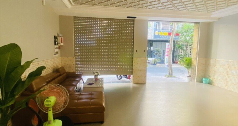 z4613932321453 357b3e9d35274b7987bfd0c59792276c 810x430 - Bán khách sạn 1 trệt, 4 lầu, tổng cộng 24 phòng, nội thất mới như hình - Giá 27,8 Tỷ