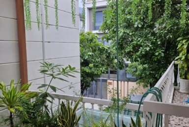 E7A12AF8-5E76-44D2-9400-6830FE875A5F