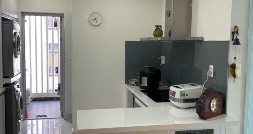 bep co quay gia bar 810x430 - Mua bán căn hộ Chung cư Scenic Valley 2 T9/2023 giá rẻ