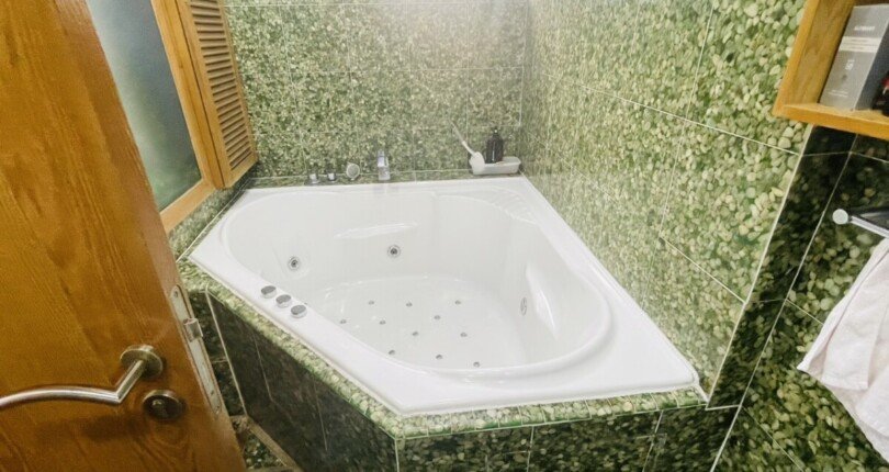 can canh bon tam nam trong can ho ban 810x430 - Bán gấp căn Tophouse Grand View view sông giá rẻ