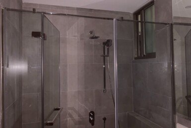 can-ho-co-2-toilet-day-du-thiet-bi-nhu-hinh