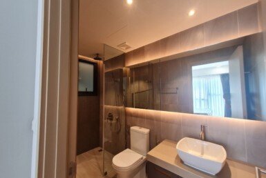 can-ho-co-2-toilet-day-du-trang-thiet-bi-nhu-hinh