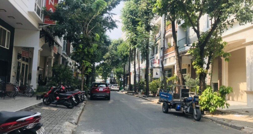 duong noi khu hung gia 4 810x430 - Mua bán cặp đất nền Hưng Gia 4 T10/2023 giá rẻ