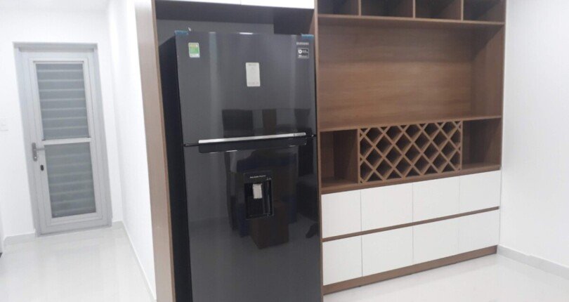 hinh anh bep can ho can ban 810x430 - Bán căn hộ chung cư Scenic Valley 2, nhà đẹp, 77m2, giá 3.950 tỷ, nội thất đẹp, nhà có hợp đồng thuê.