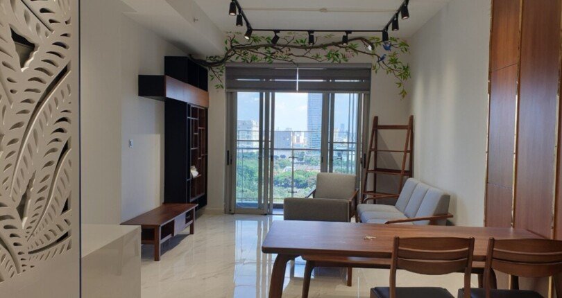 hinh anh phong khach can ho ban 2 810x430 - Bán gấp căn hộ Midtown m6 căn góc, lầu cao view sông giá 10,5 tỷ
