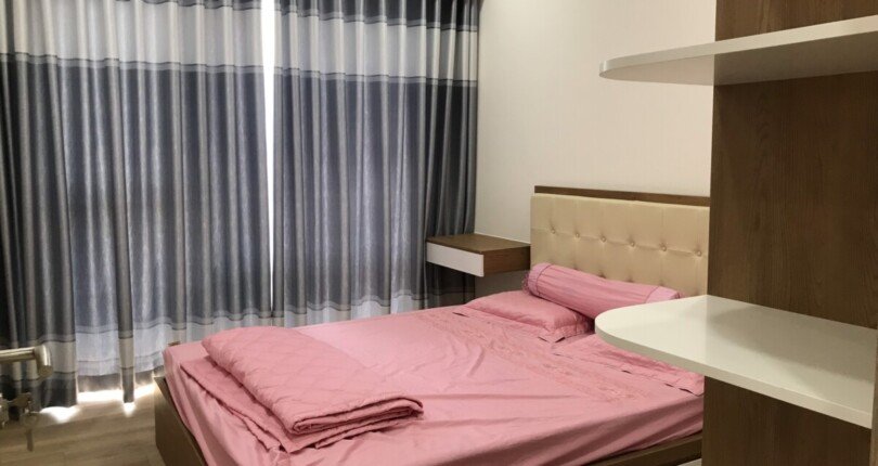 hinh anh phong ngu can ho ban 1 810x430 - Bán căn hộ chung cư Urban Hill, 108m2, căn góc, giá, 8.8 tỷ, nội thất đầy đủ, nhà đang có hợp đồng thuê.