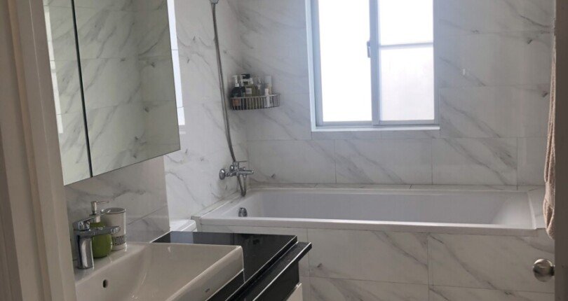 hinh anh toilet phong ngu master 810x430 - Bán gấp Penthouse Mỹ Khánh 4 Phú Mỹ Hưng diện tích 371m2 giá 15 tỷ